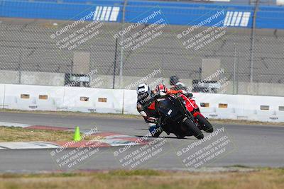 media/Nov-26-2022-Fastrack Riders (Sat) [[b001e85eef]]/Level 3/Session 3 Outside Turn 9/